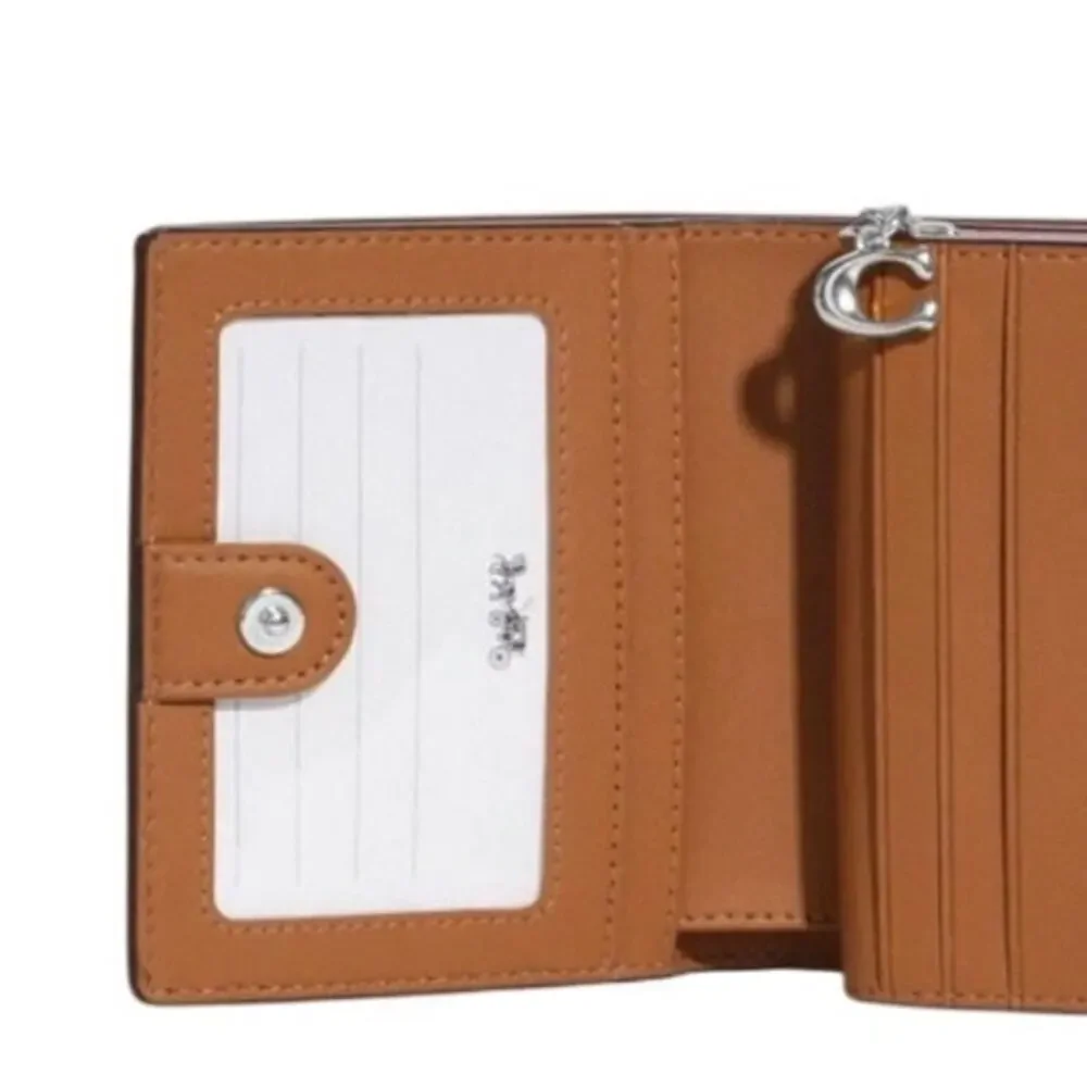 Coach Snap Wallet NWT